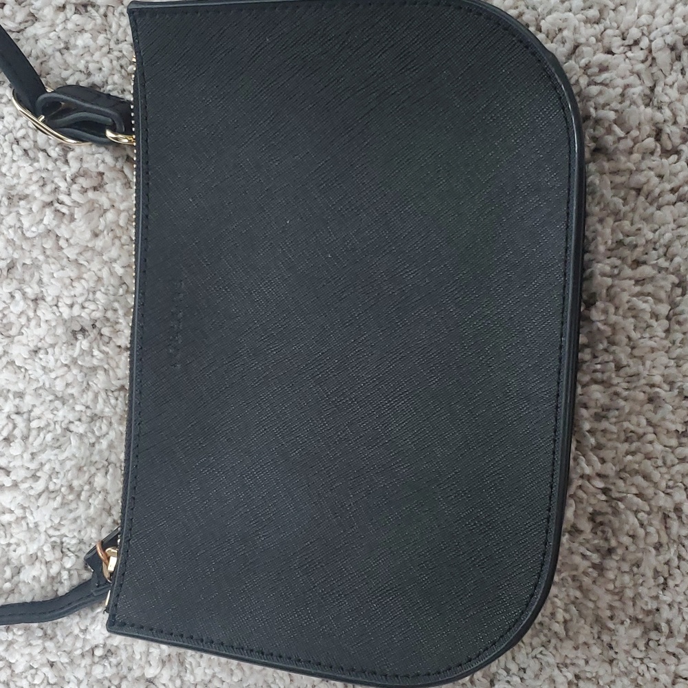Lo & Sons Waverley 2 Crossbody bag